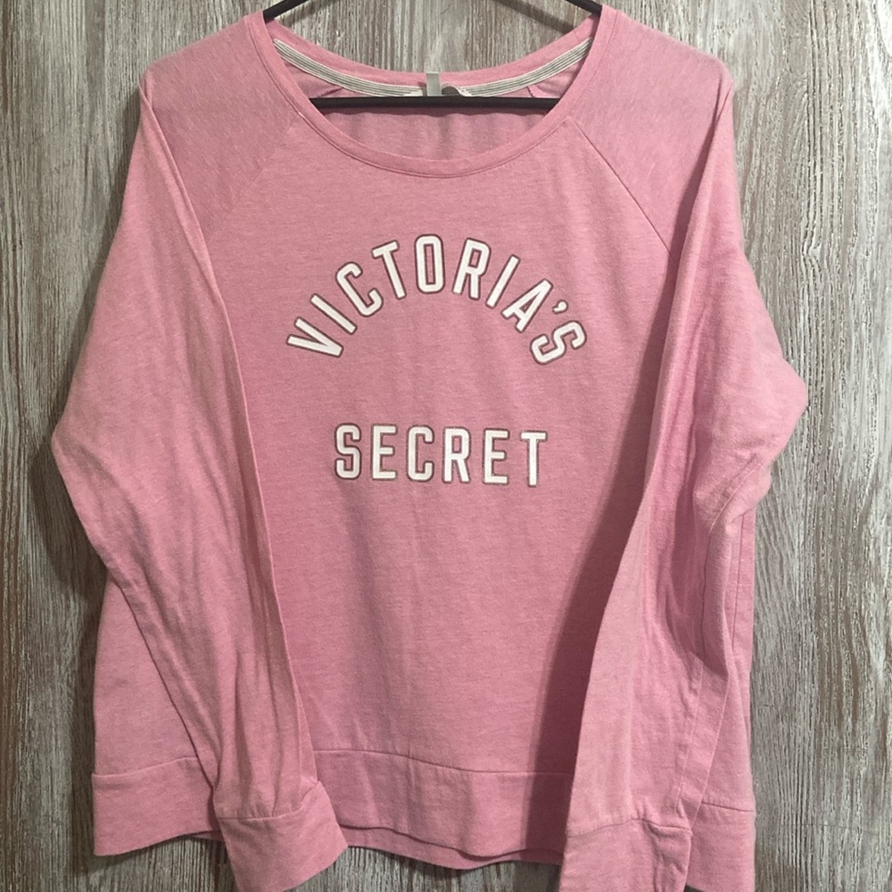 EUC Victoria Secret L/S TShirt
